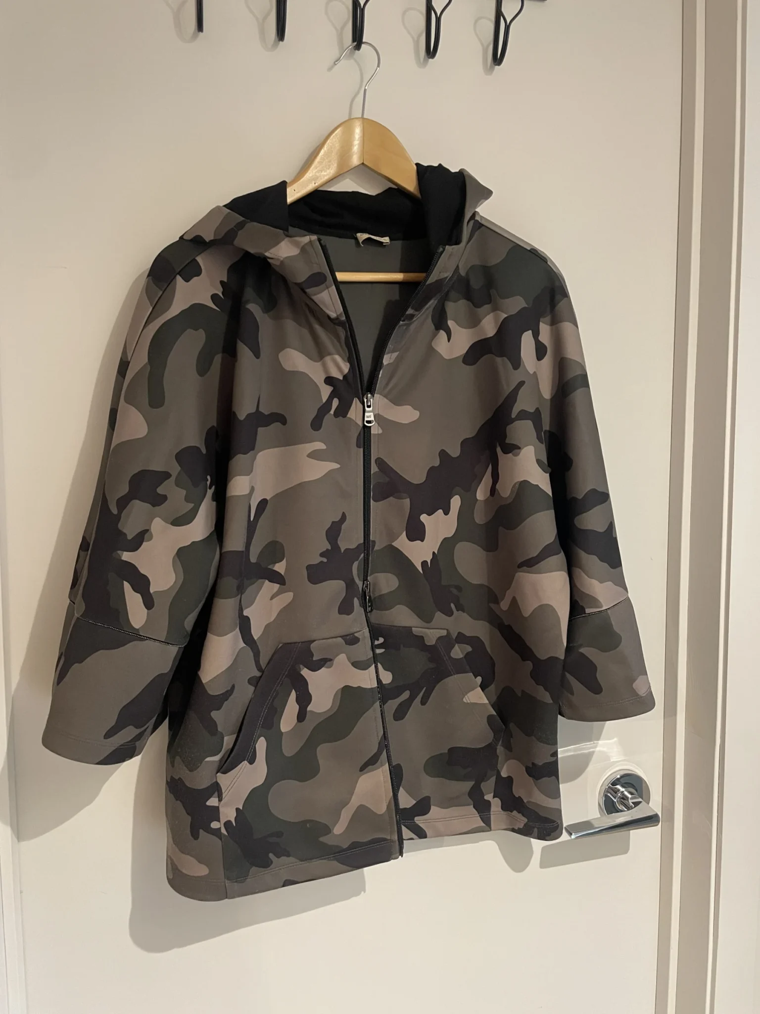 Featured image for Manteau de style camouflage