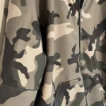 Thumbnail for Manteau de style camouflage