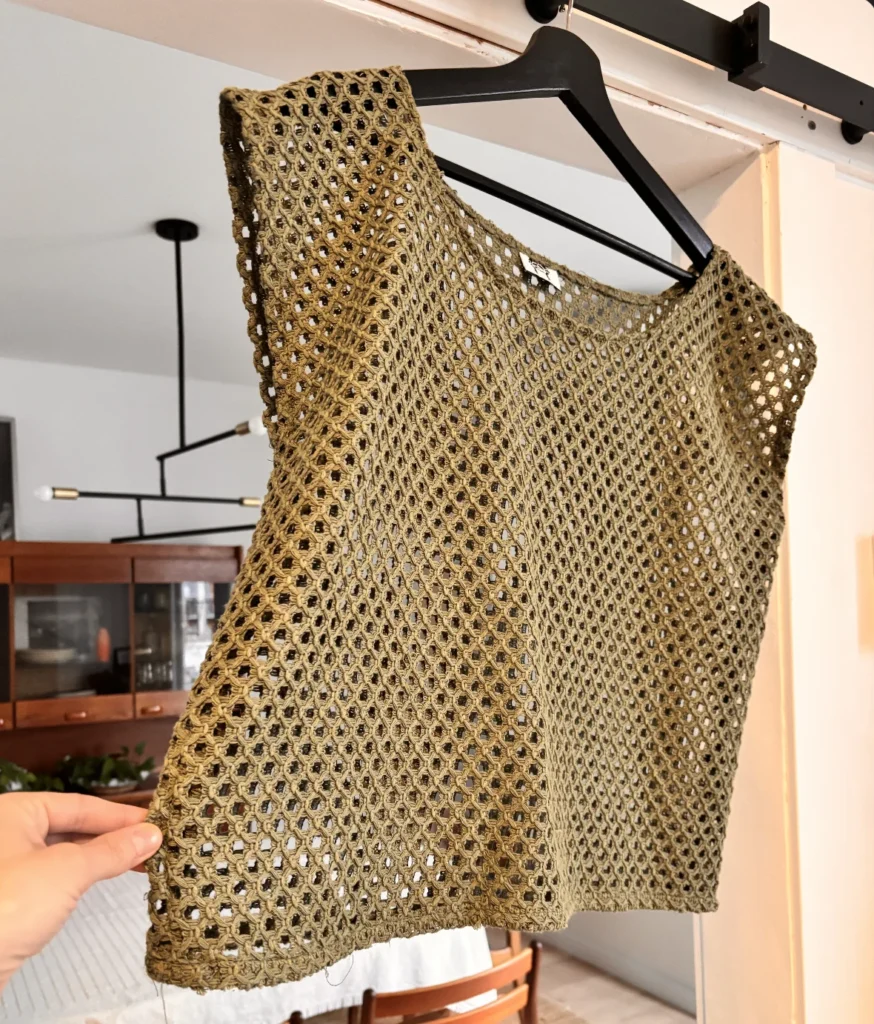 Featured image for Top vert kaki en filet
