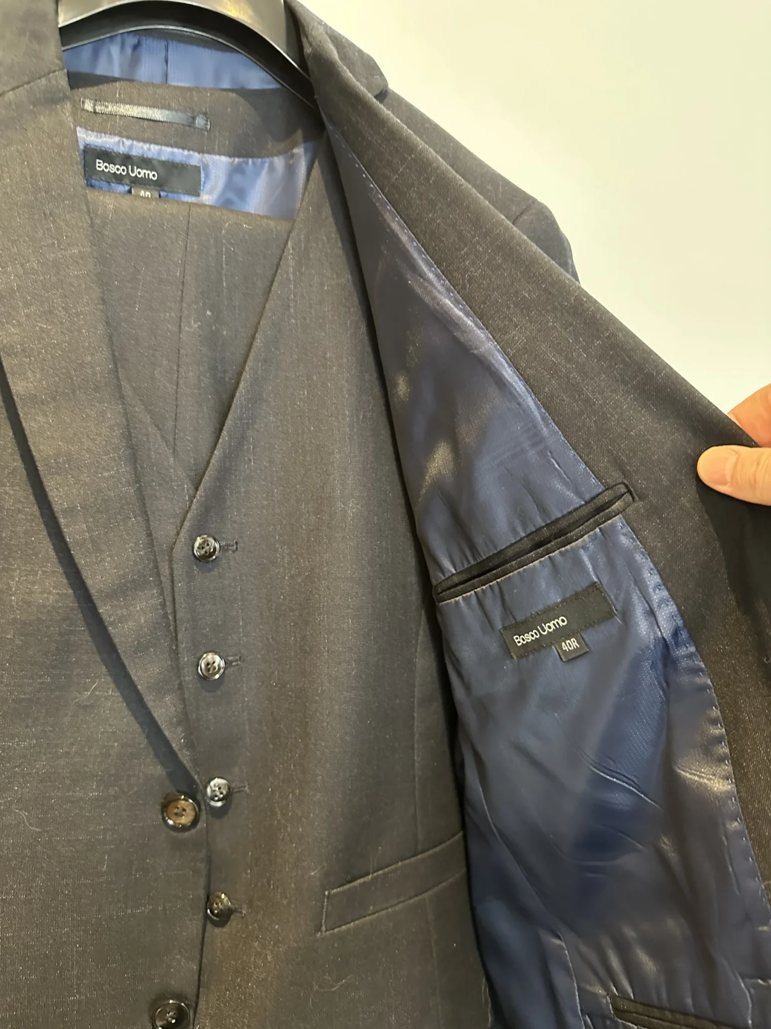Image for Habit complet avec petite veste bleu foncée