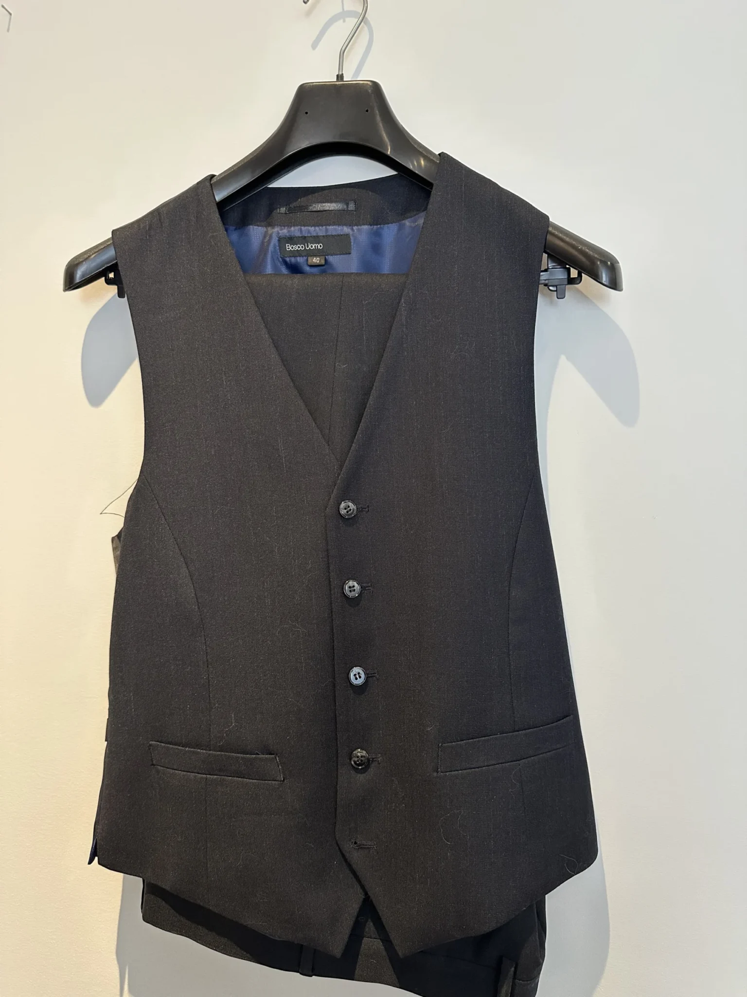 Image for Habit complet avec petite veste bleu foncée