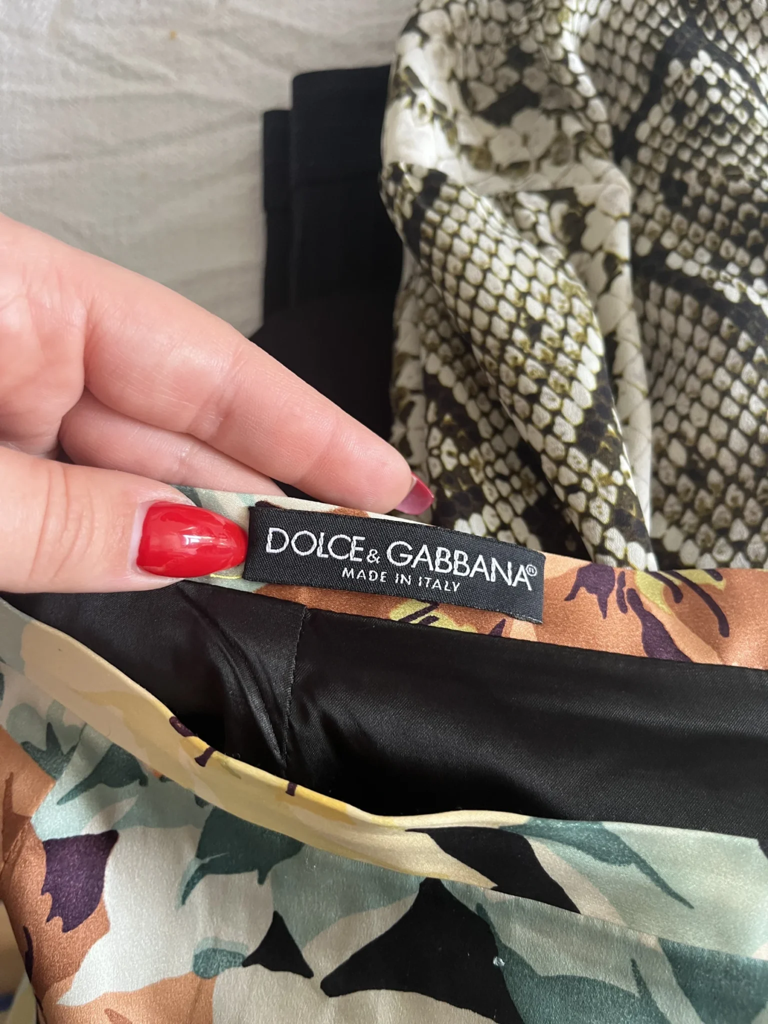 Image for Dolce Gabanna skirt size 40 floral pattern