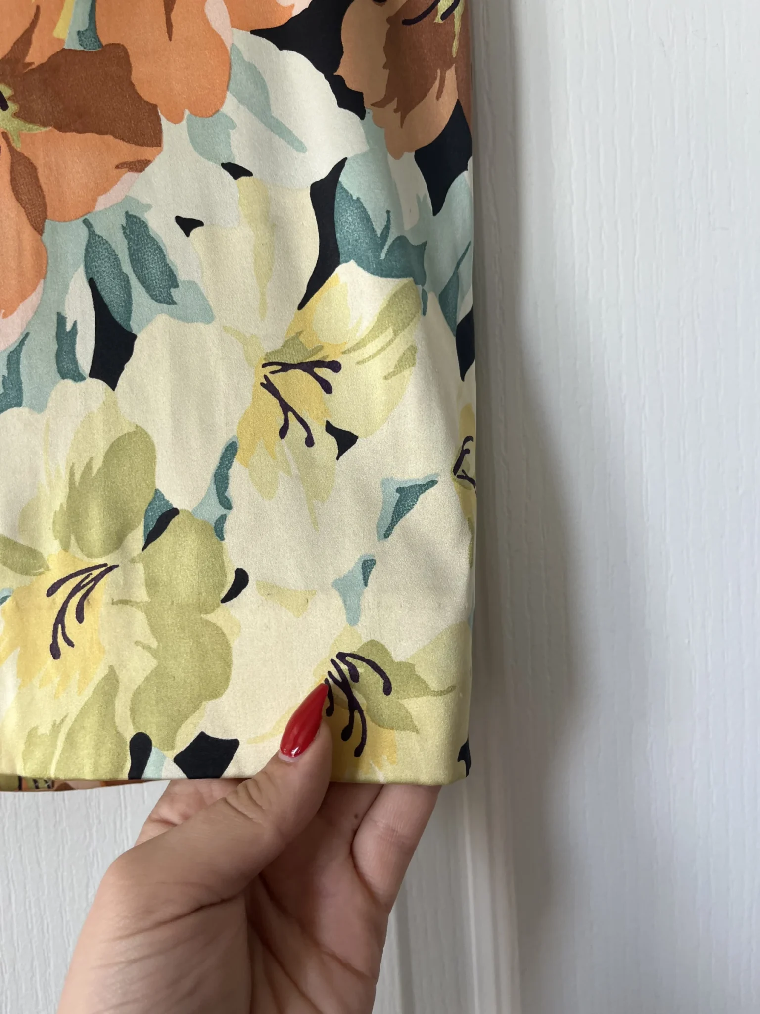 Image for Dolce Gabanna skirt size 40 floral pattern