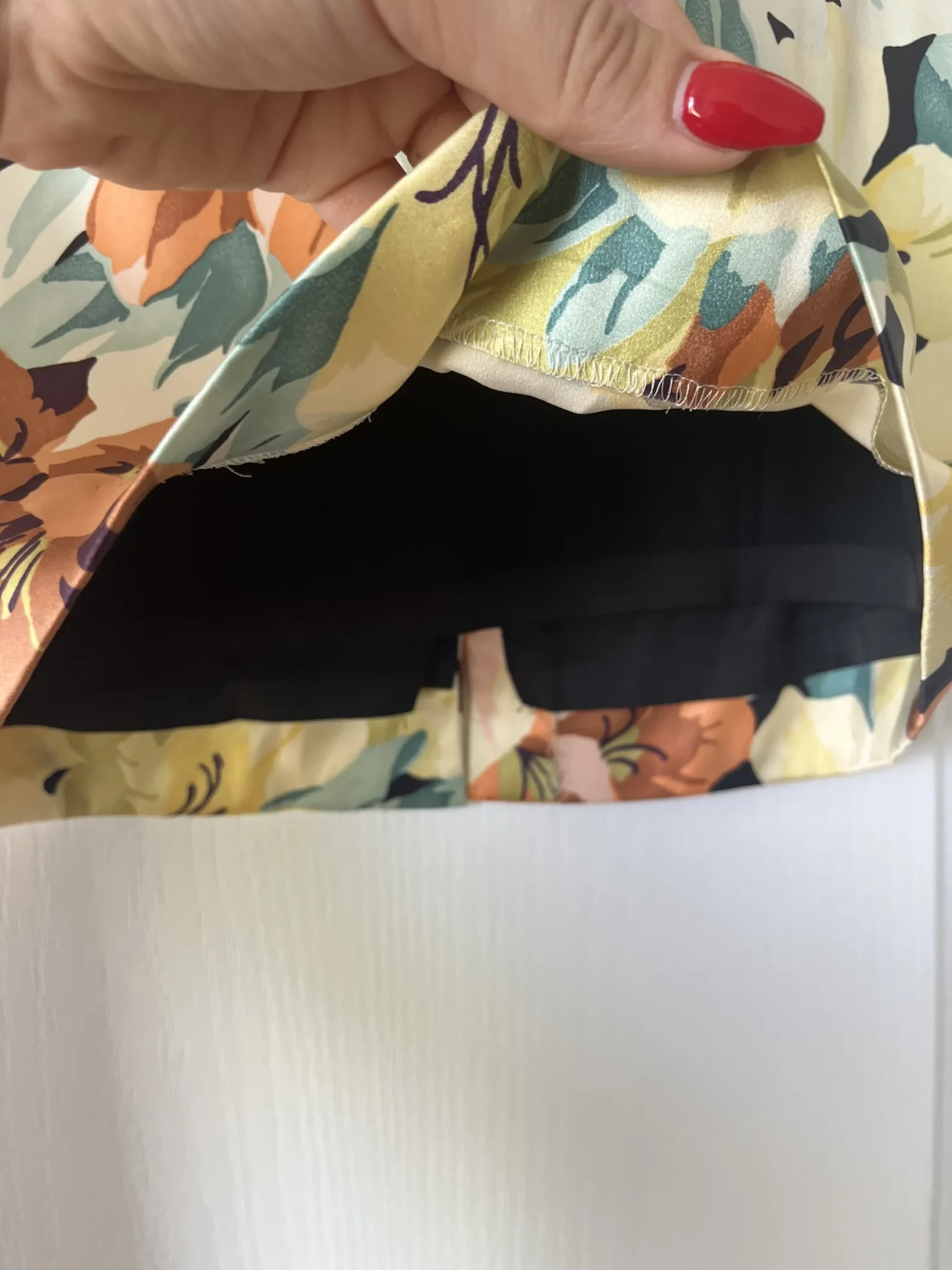 Image for Dolce Gabanna skirt size 40 floral pattern