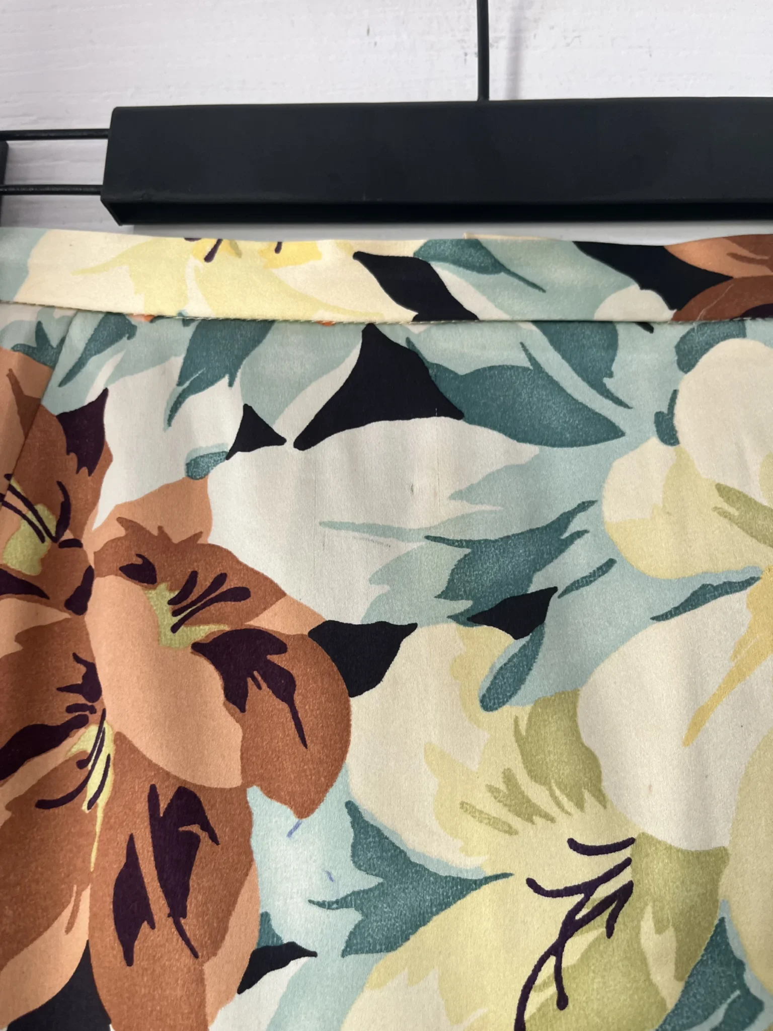 Image for Dolce Gabanna skirt size 40 floral pattern