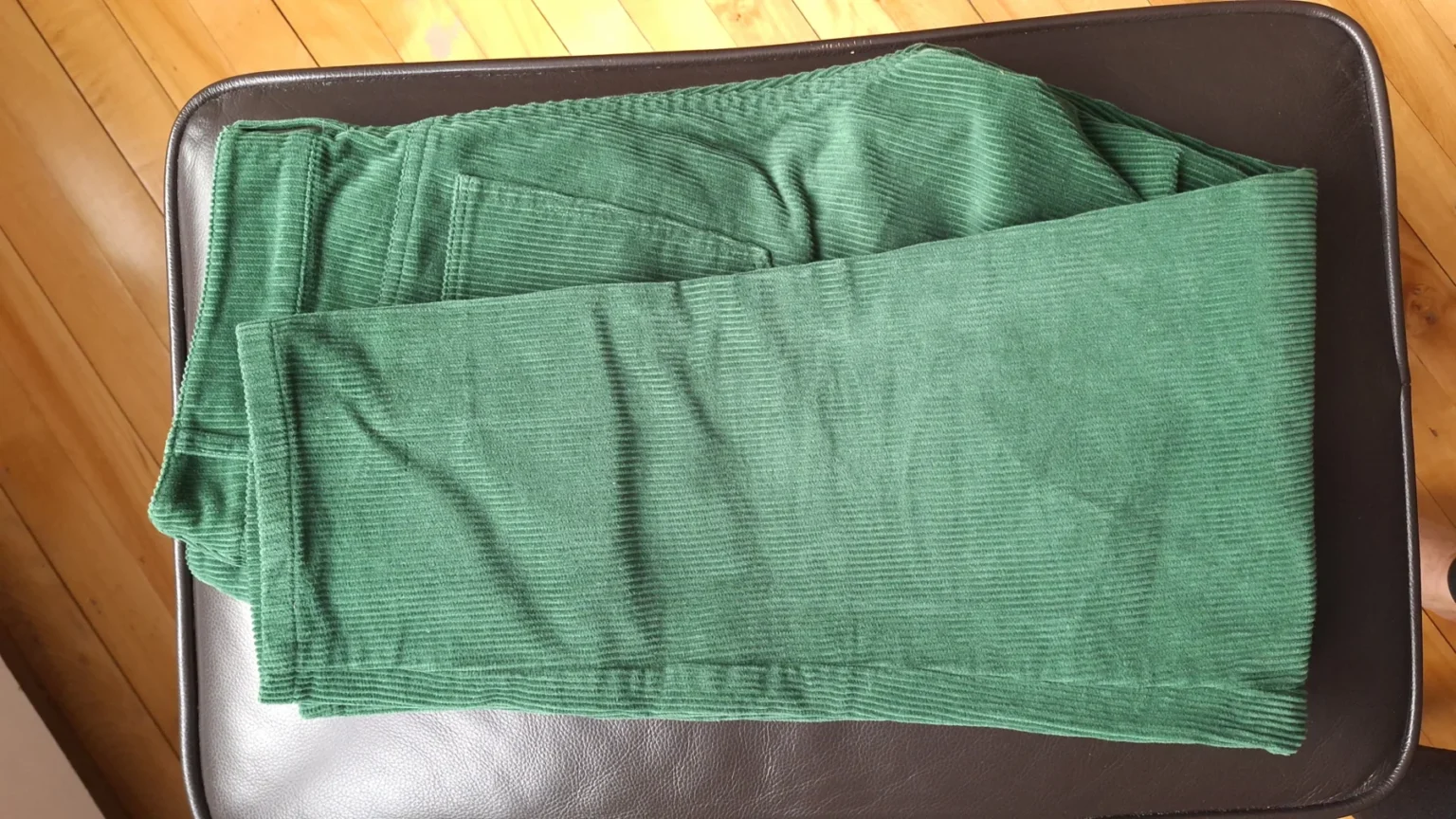Image for Corduroy vert forêt coton bio coupe old school