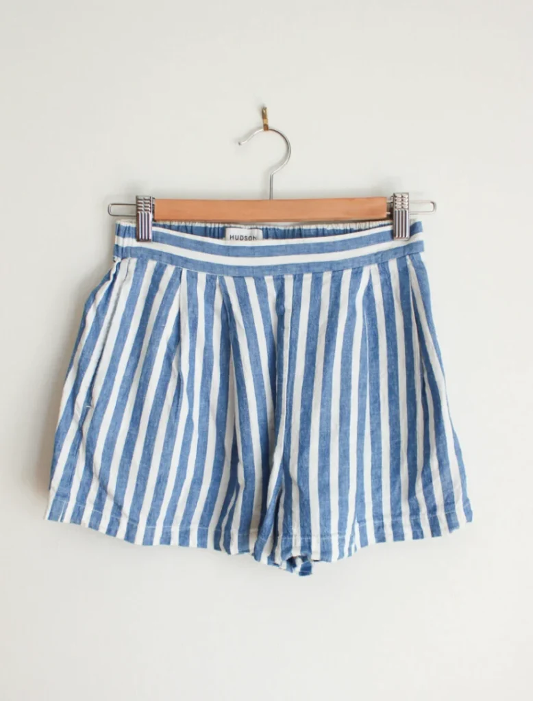 Featured image for BAISSE DE PRIX 🛍️ Short bleu rayé Hudson