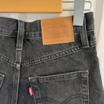 Thumbnail for Levis High-Rise 80s Mom Shorts