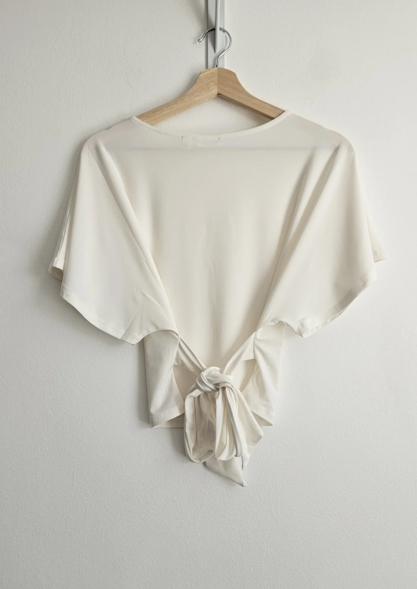 Image for 🌷Top Gingerly - Aritzia (Wilfred)