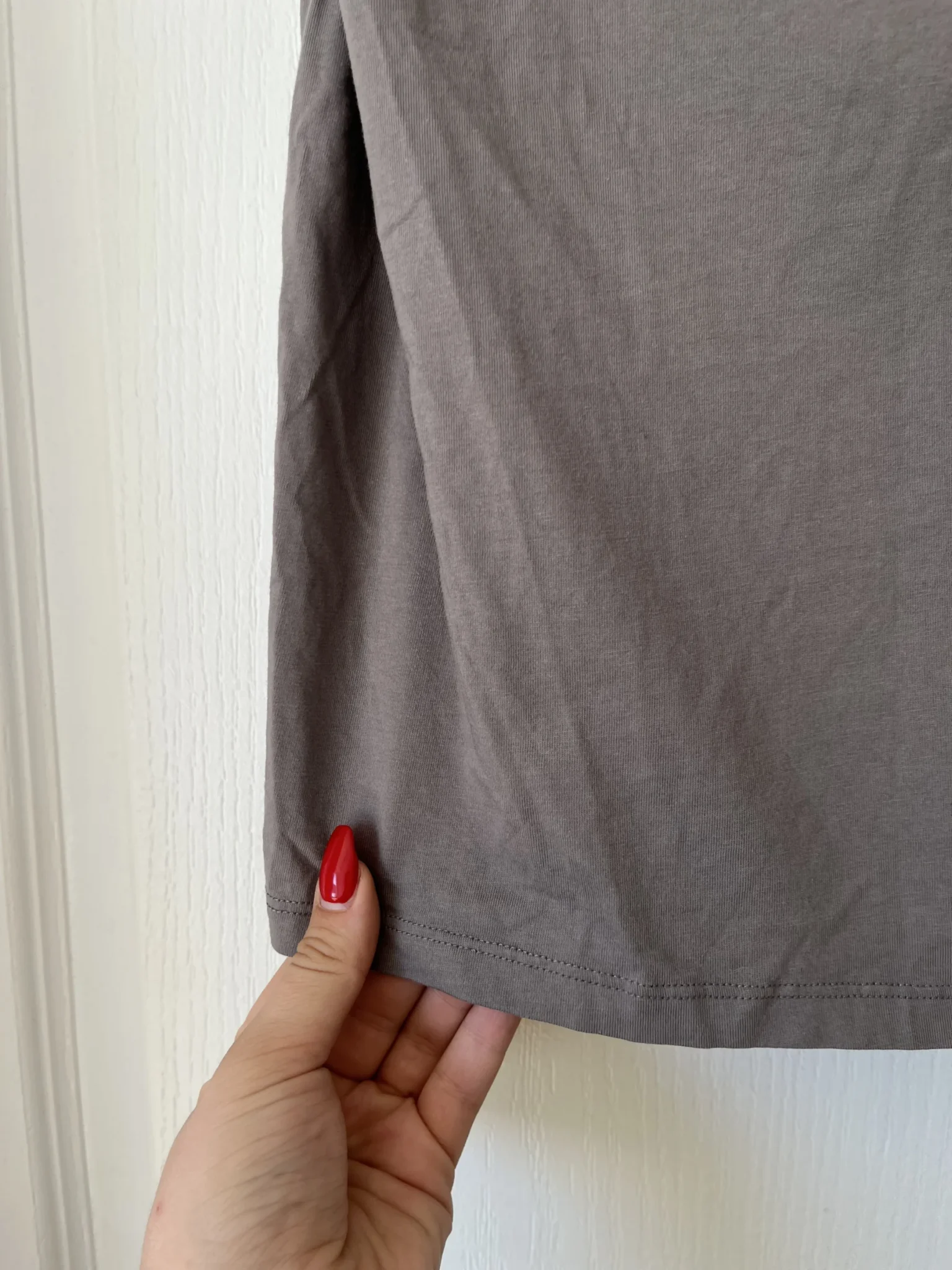 Image for Babaton Aritzia off-shoulder T-shirt size XXS grey