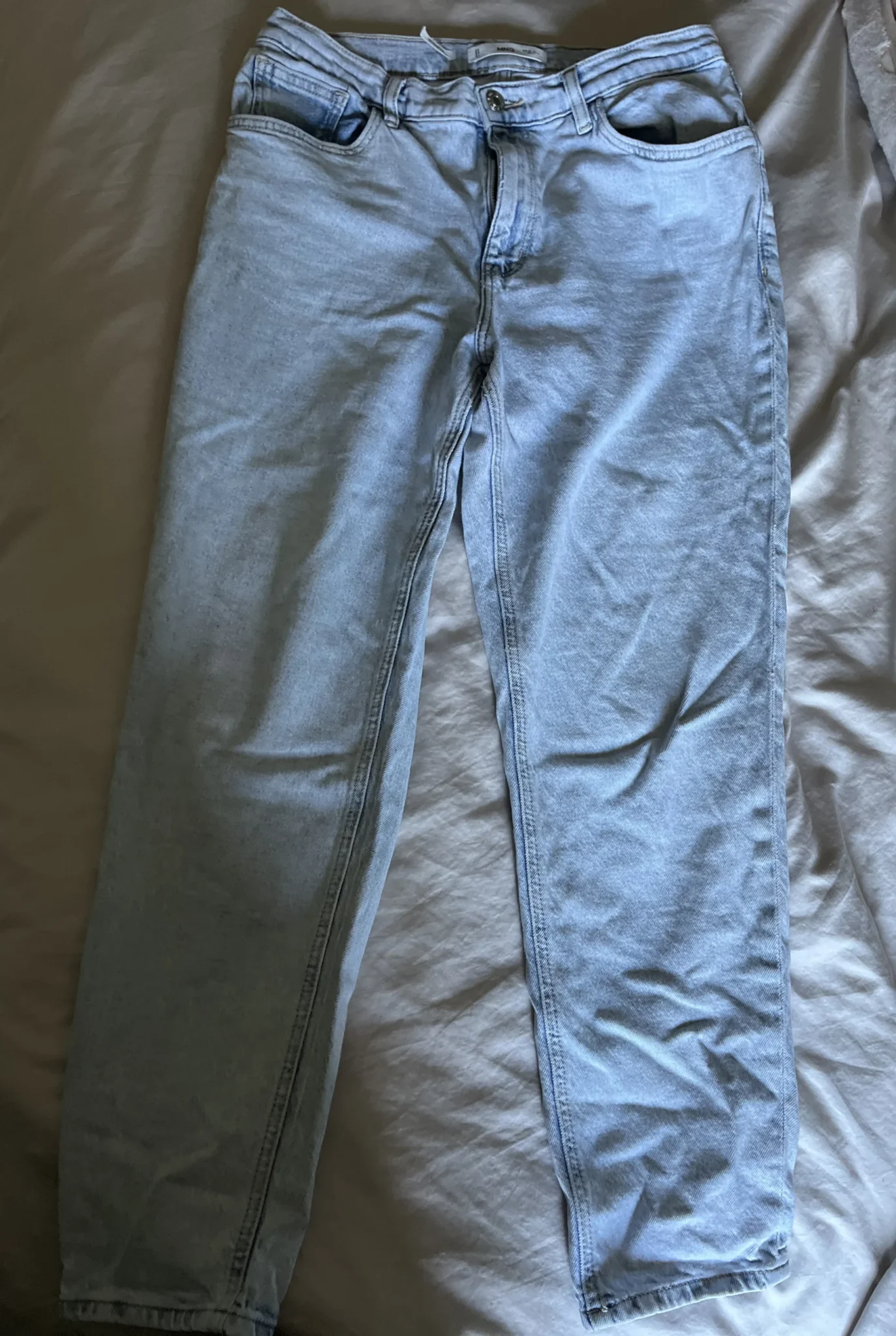 Featured image for Jeans Mango