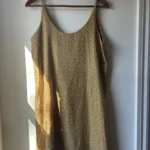 Featured thumbnail for Jolie robe d'été Louve