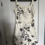 Featured thumbnail for Robe d’été mi-longue