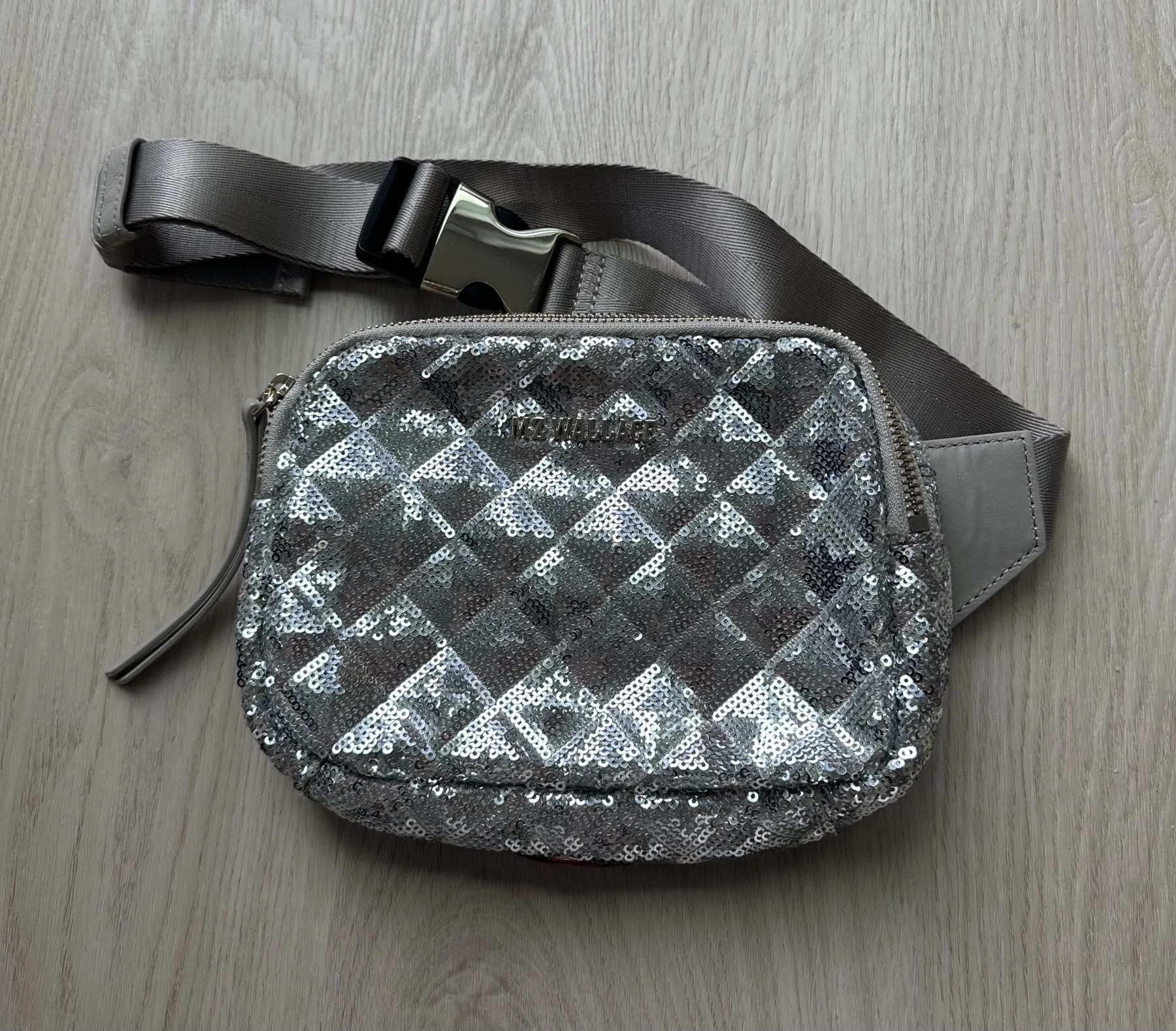 MZ Wallace Ice Sequin Madison Belt Bag *Autre seconde main