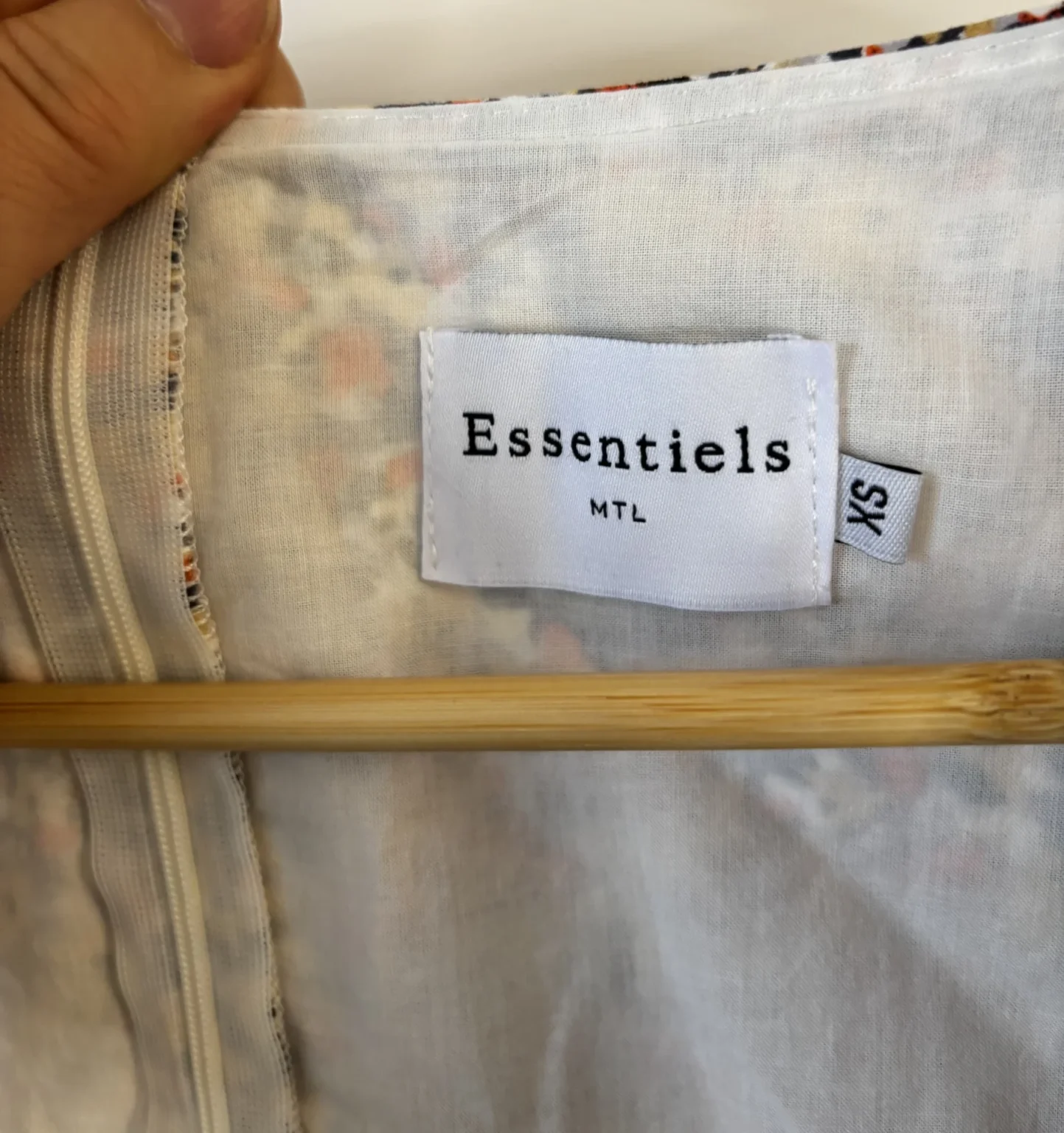 Image for ♥️Robe ESSENTIALS AND CO