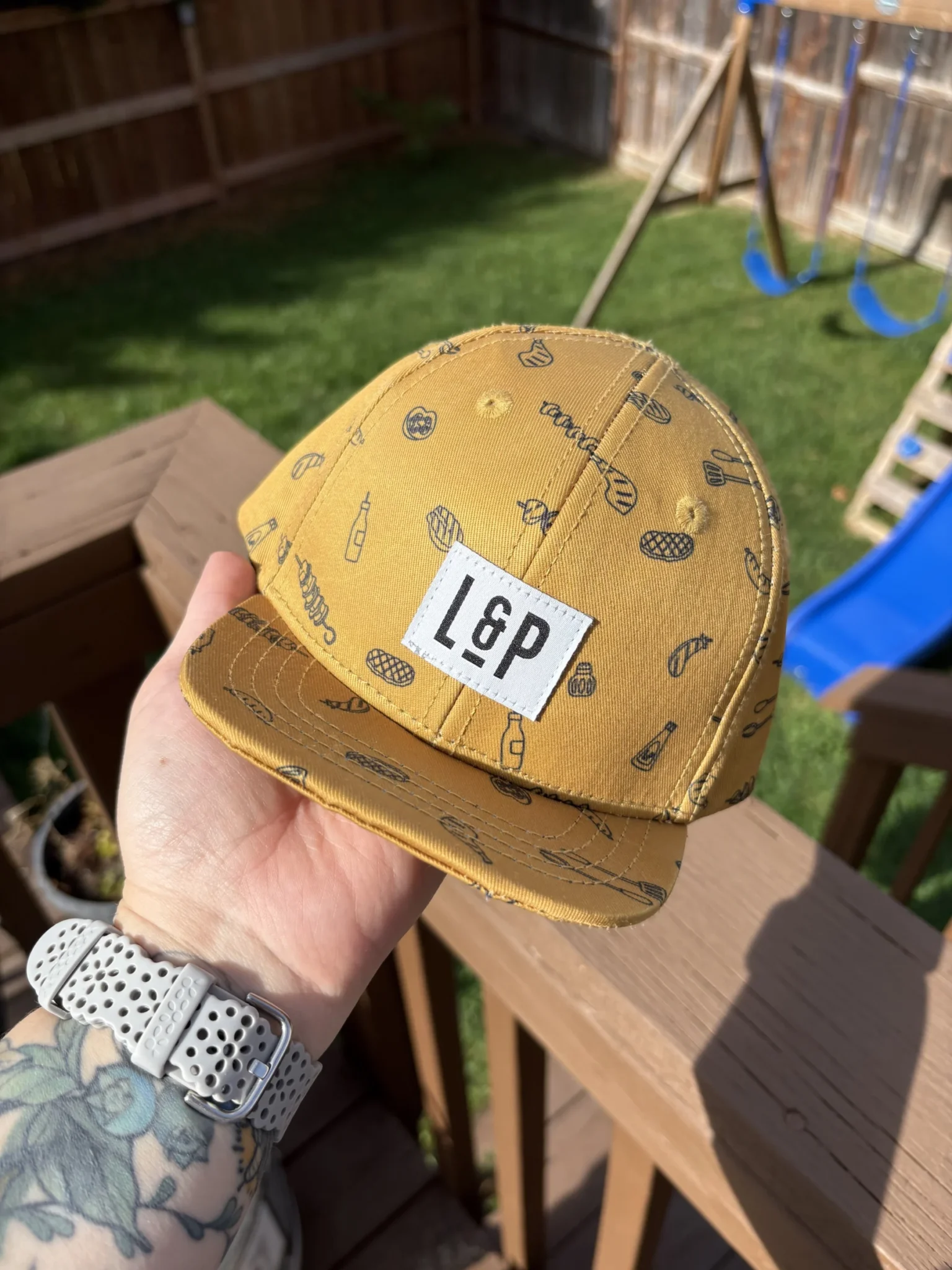 Featured image for Casquette L and P