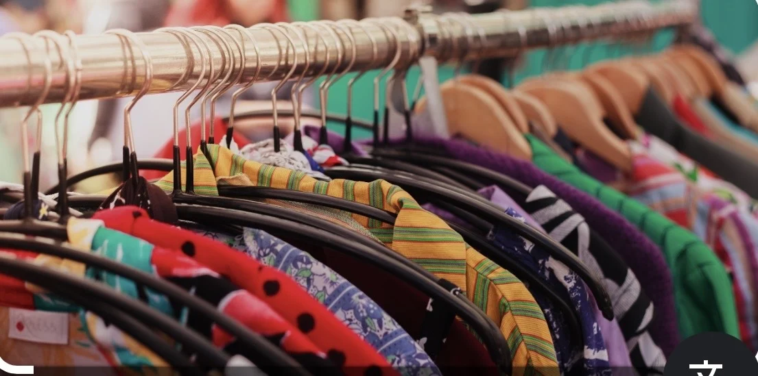 The store banner image for the store named La vitrine Flip and Flair.
