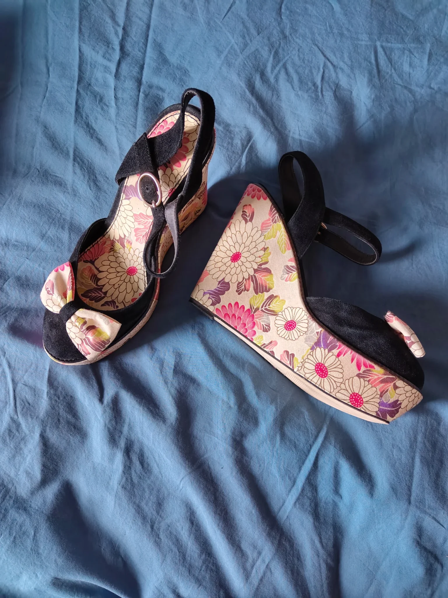 Image for Chaussures plateformes fleuries t.41 - Shelly's