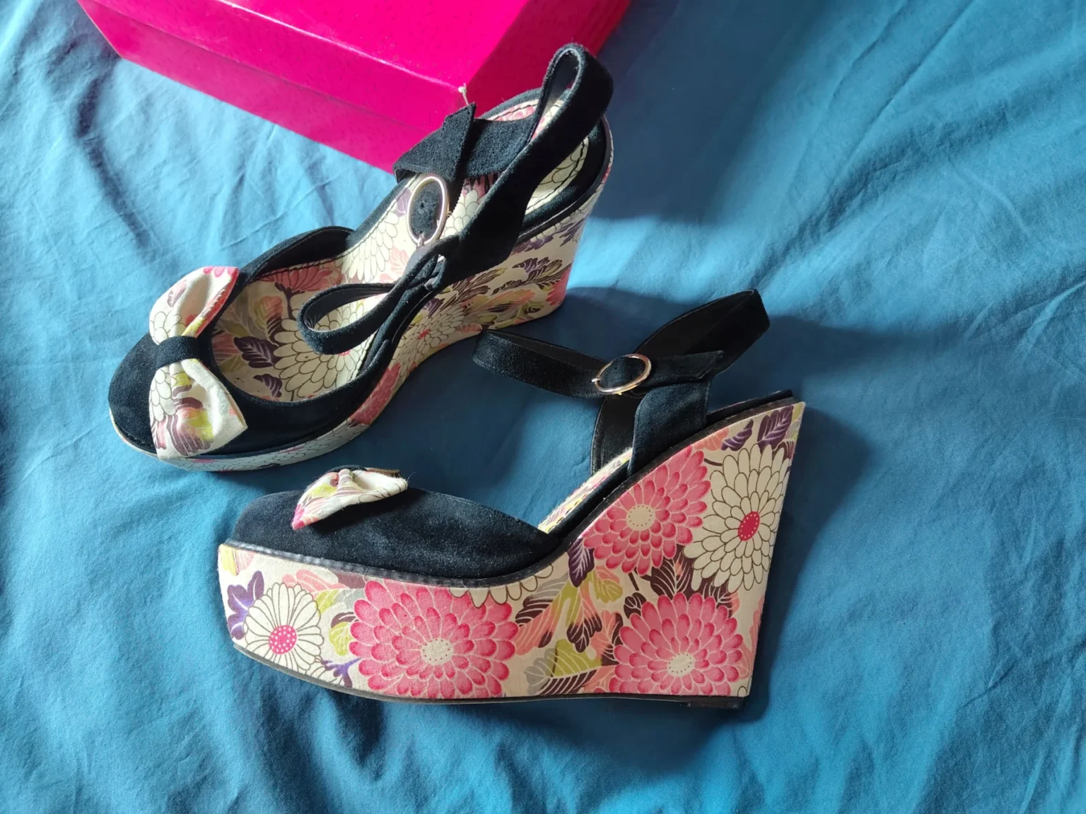 Image for Chaussures plateformes fleuries t.41 - Shelly's