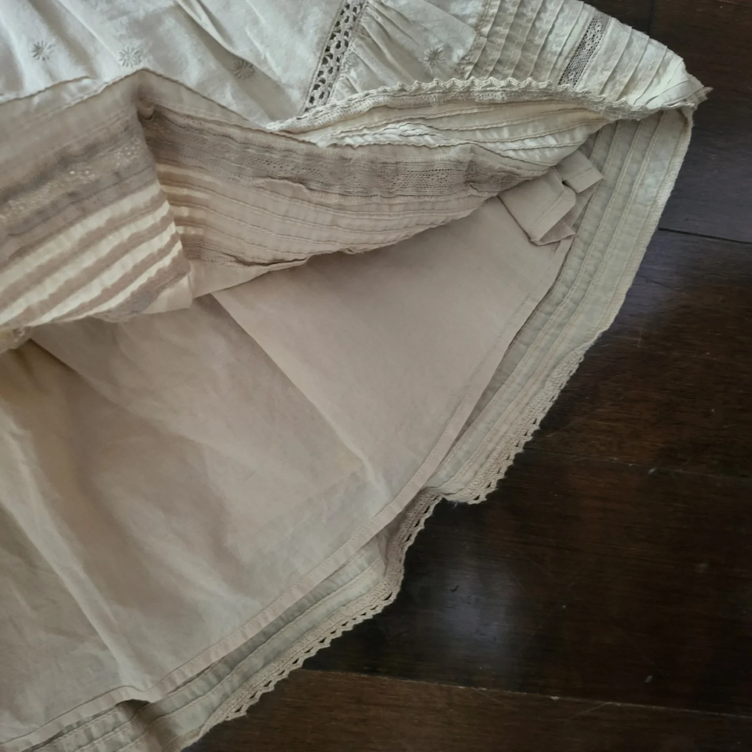 Image for Jolie jupe à broderie