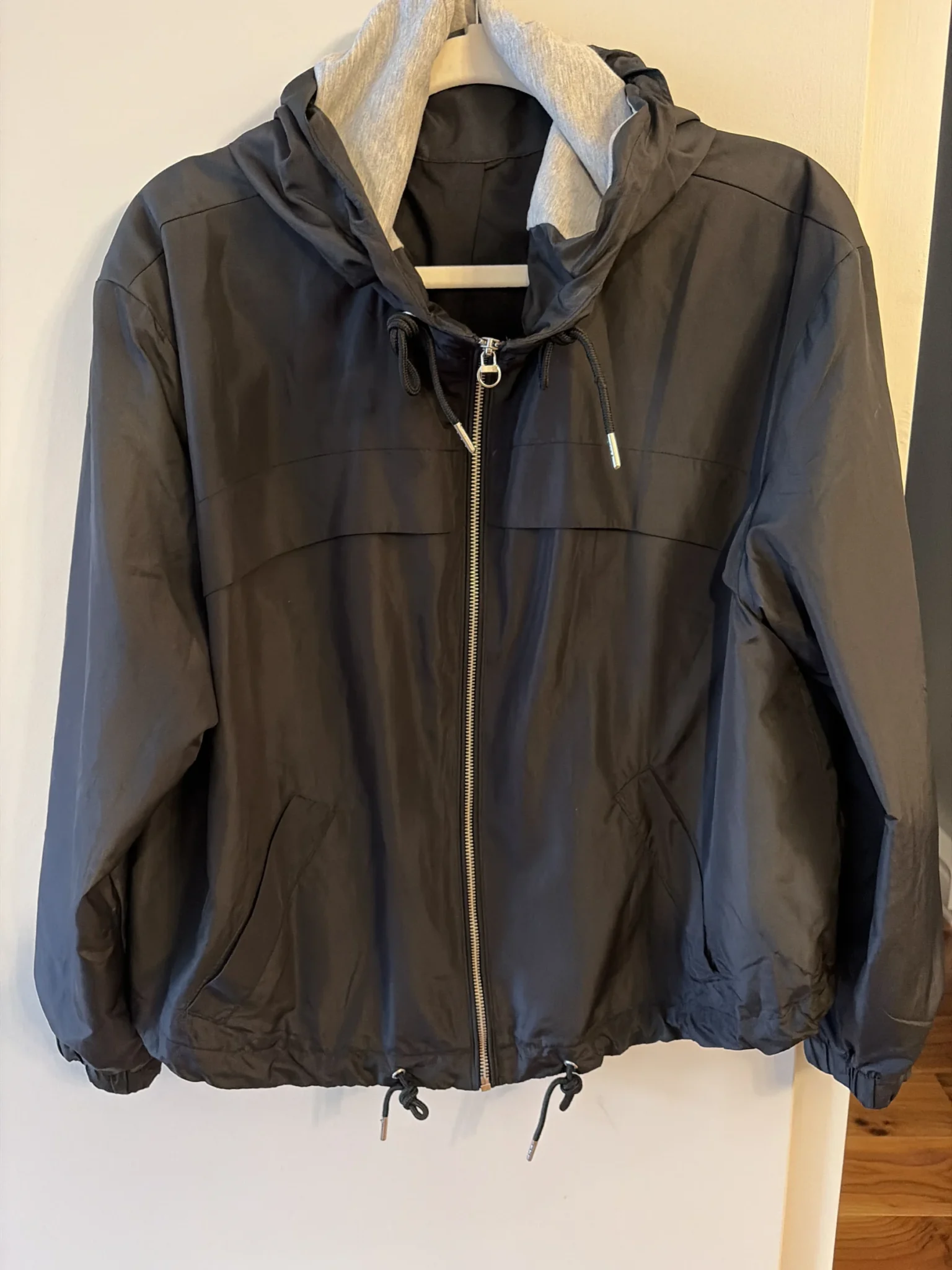 Featured image for Lightweight coat