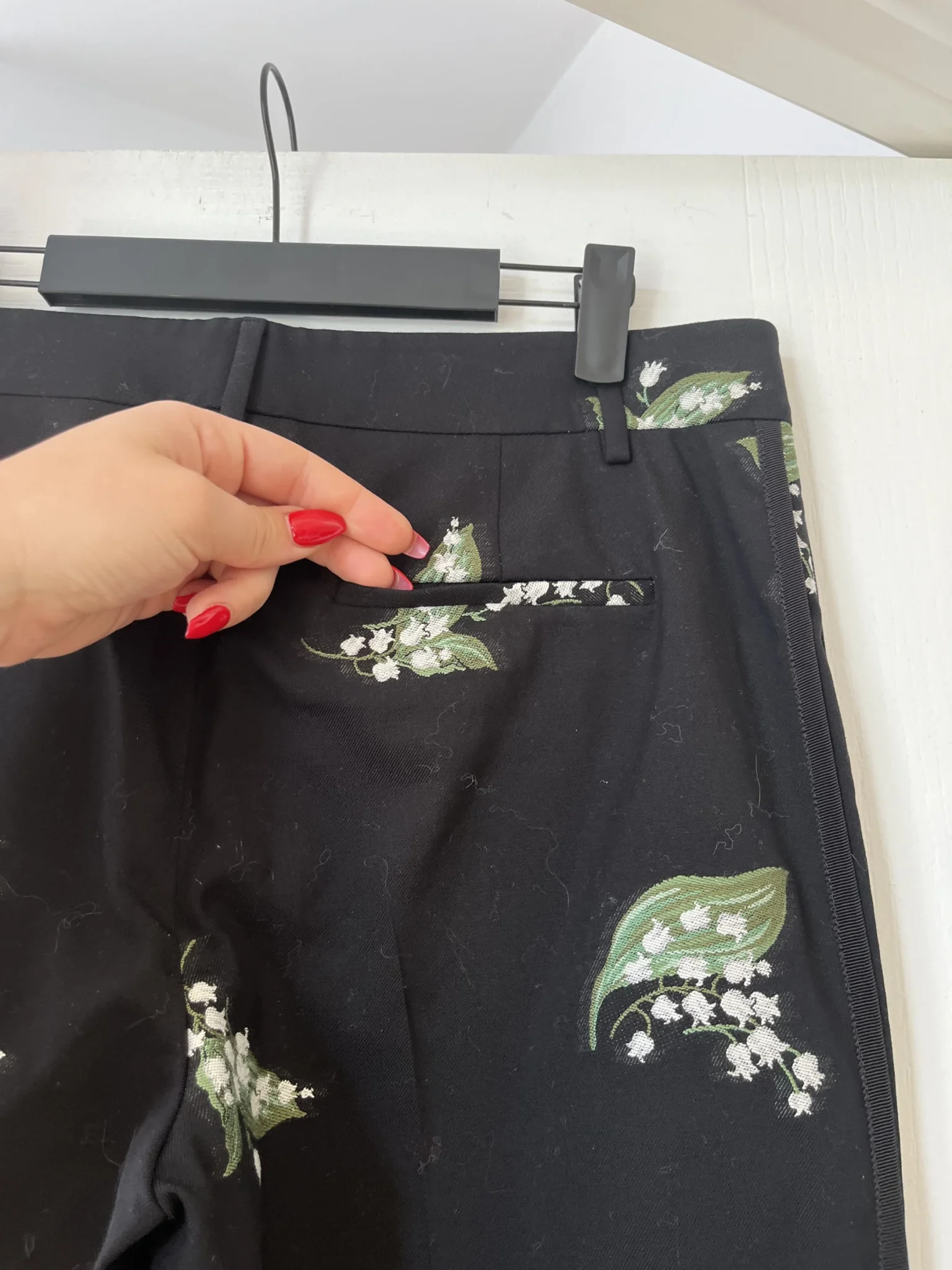 Image for Red Valentino trousers size 42 with white and green floral embroidery