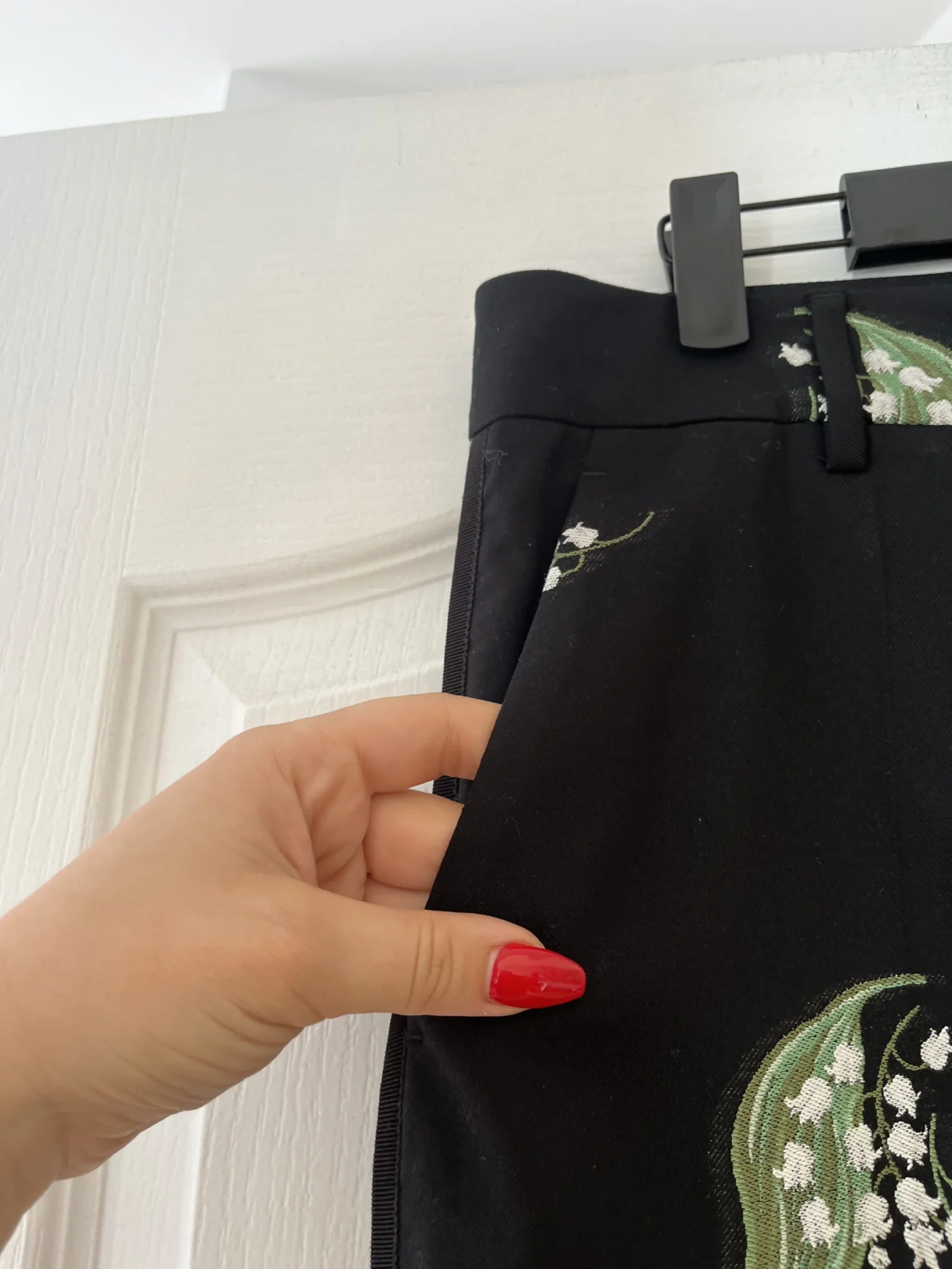 Image for Red Valentino trousers size 42 with white and green floral embroidery