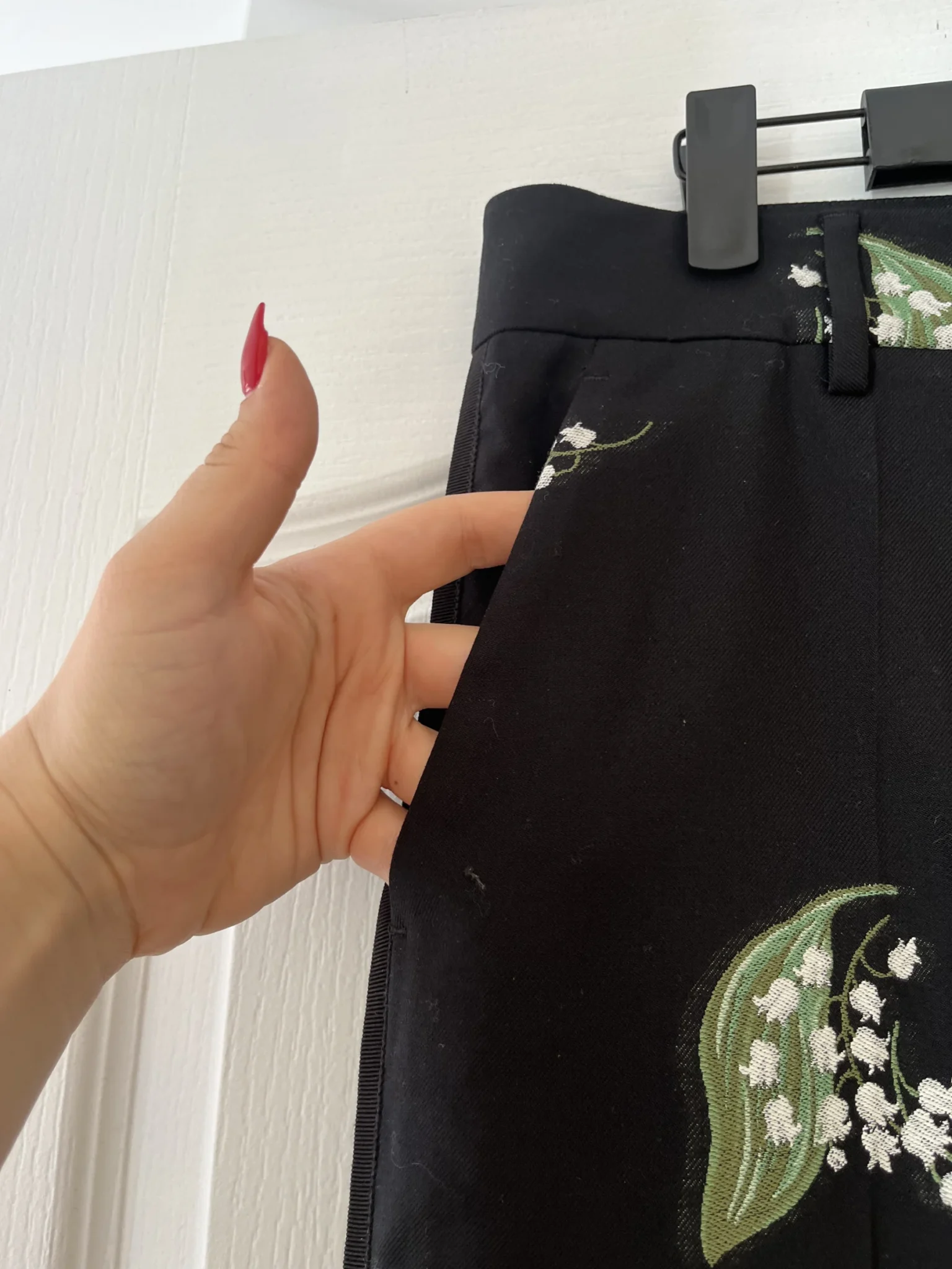 Image for Red Valentino trousers size 42 with white and green floral embroidery