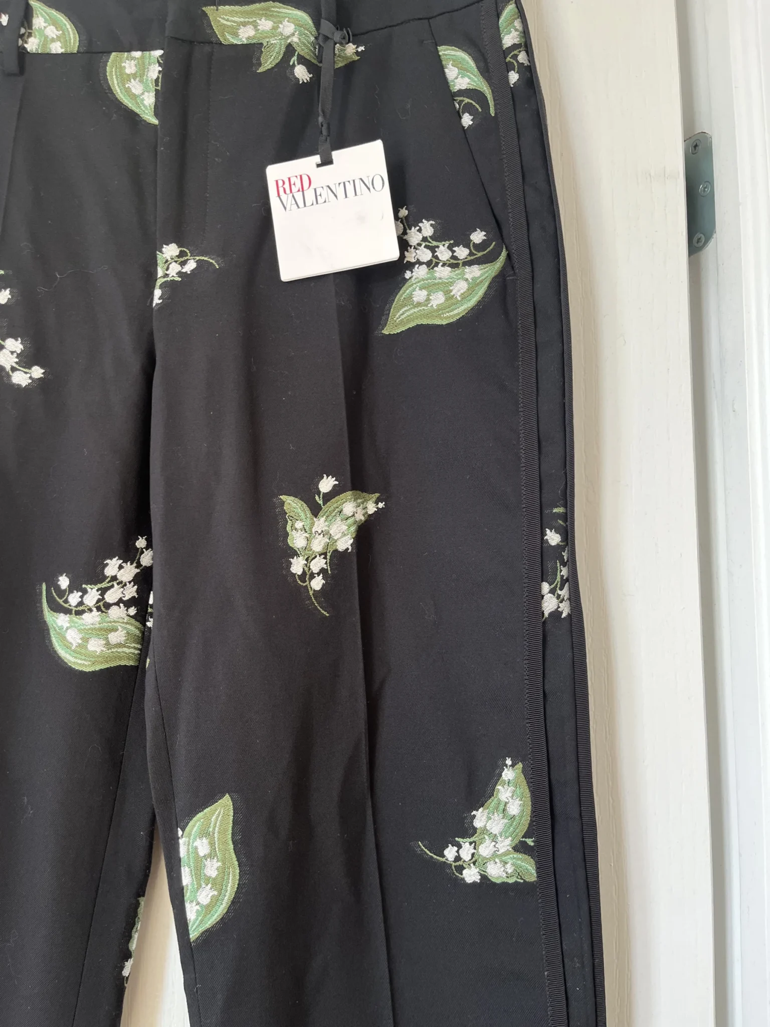 Image for Red Valentino trousers size 42 with white and green floral embroidery