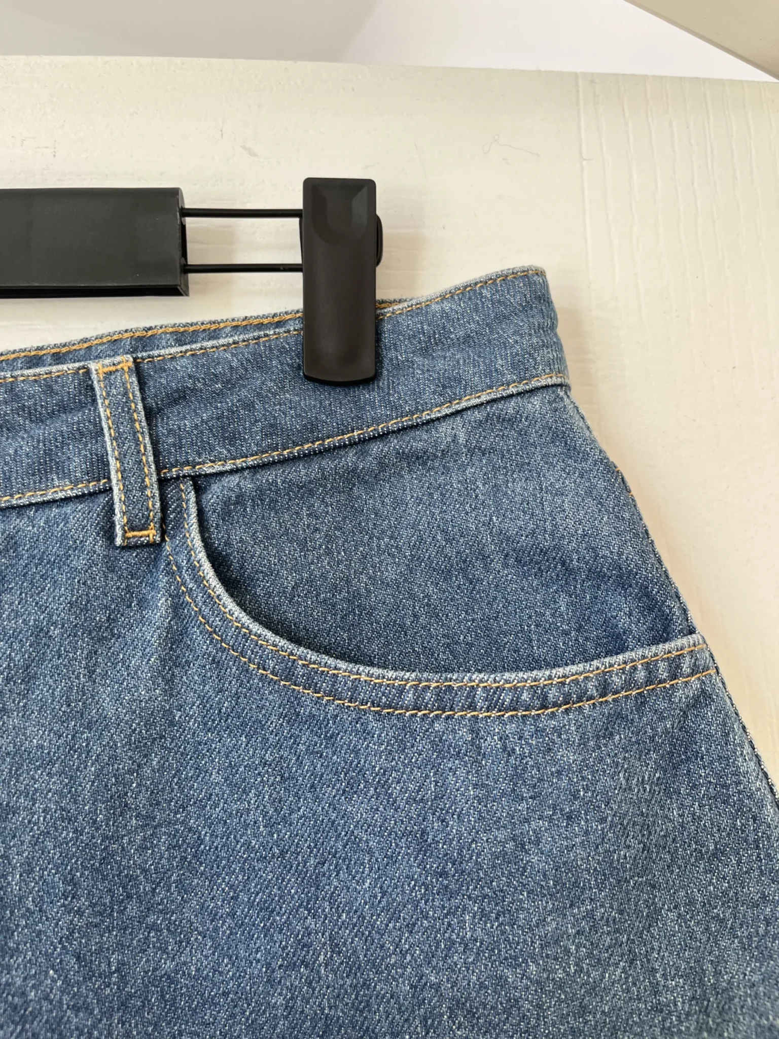Image for Balzac Paris denim shorts size 42 Maylone model