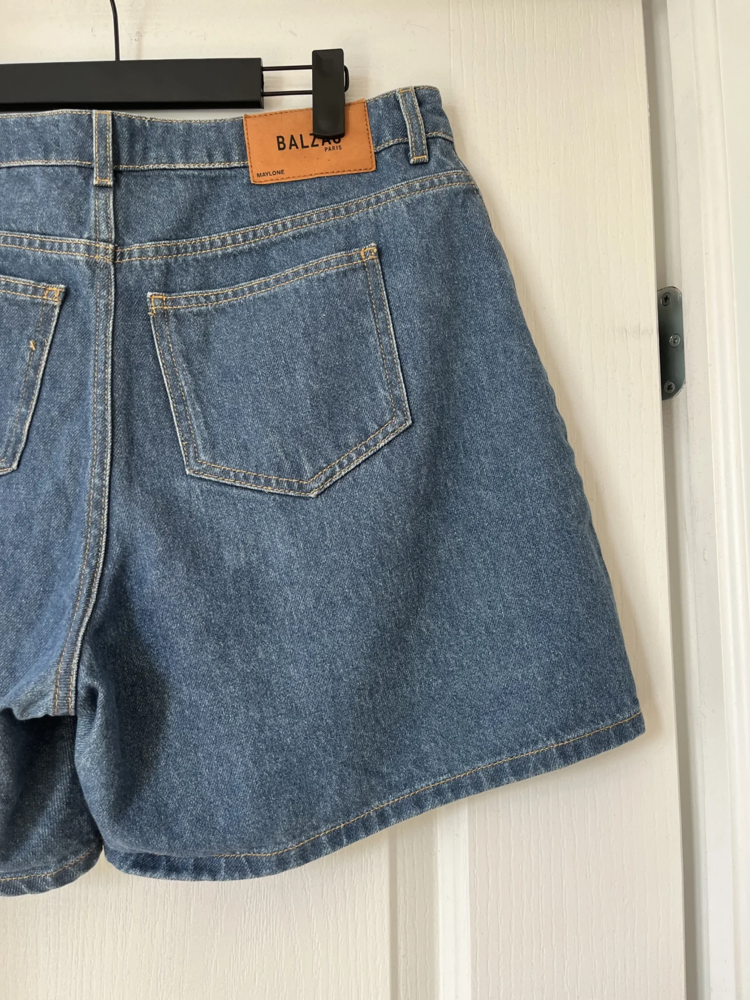 Image for Balzac Paris denim shorts size 42 Maylone model