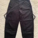 Featured thumbnail for Utility barrel pant Everlane noir