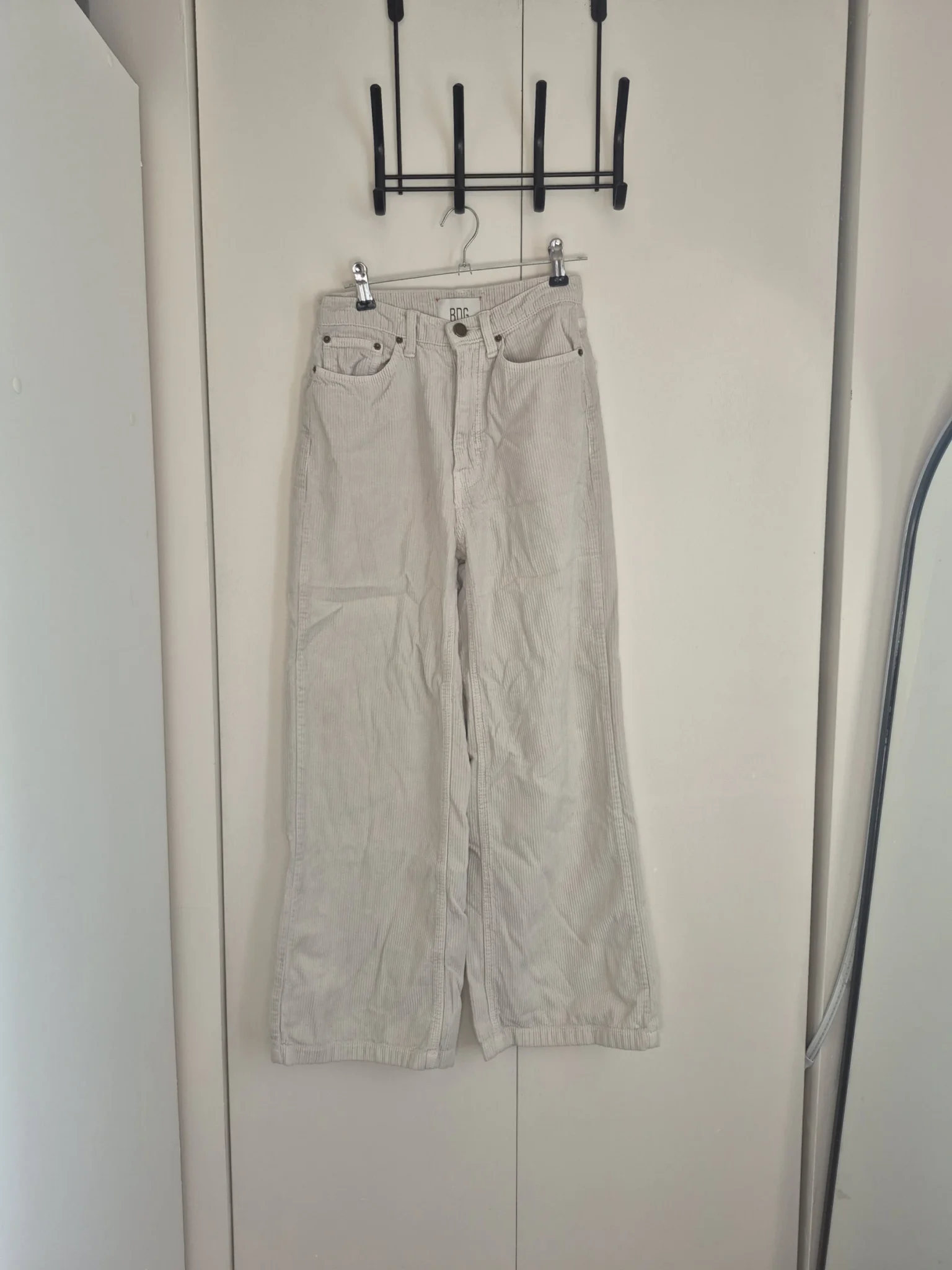 Featured image for Pantalon BDG Urban Outfitters taille haute grandeur 25