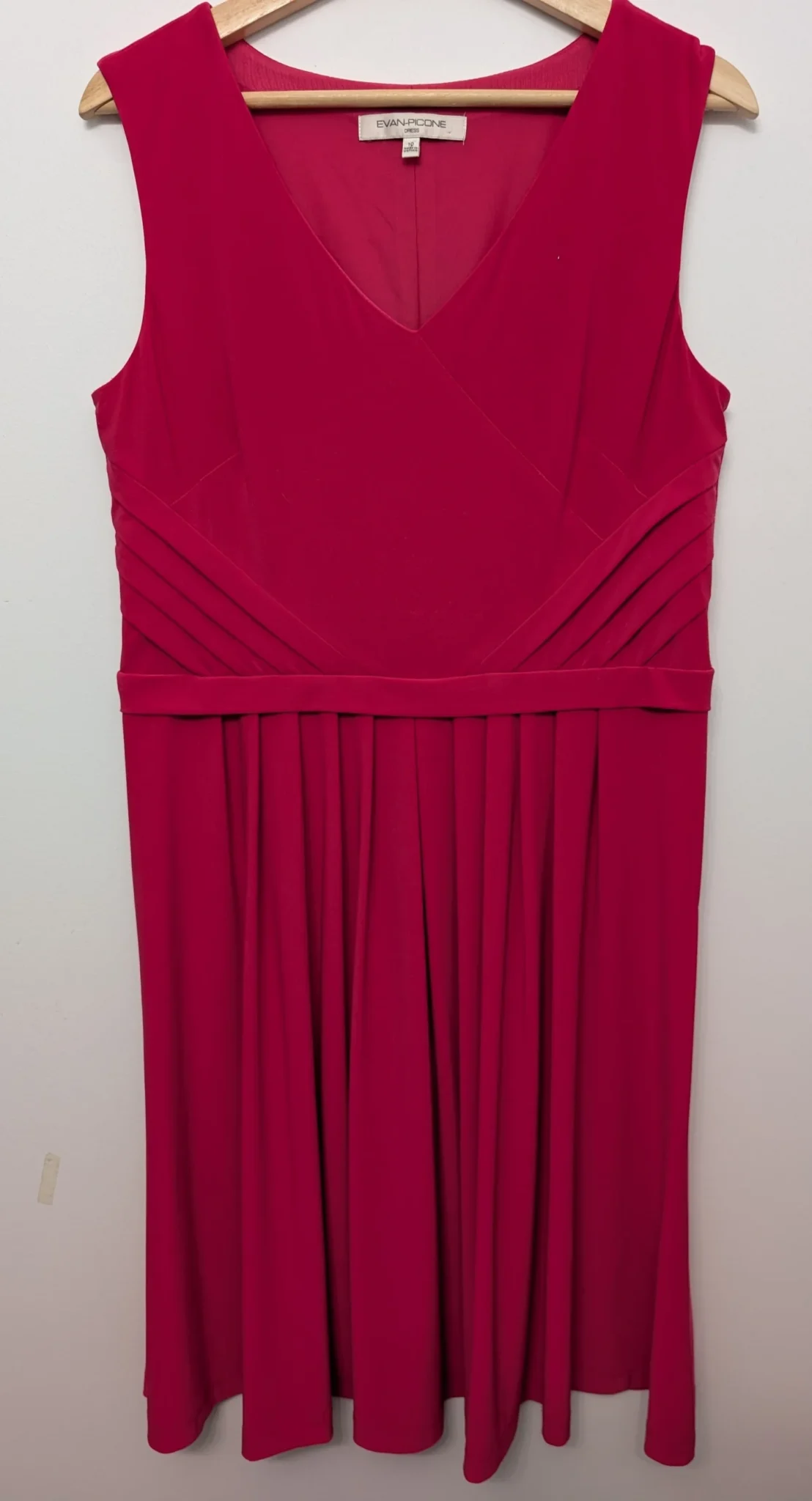 Featured image for Robe Evan - Picone