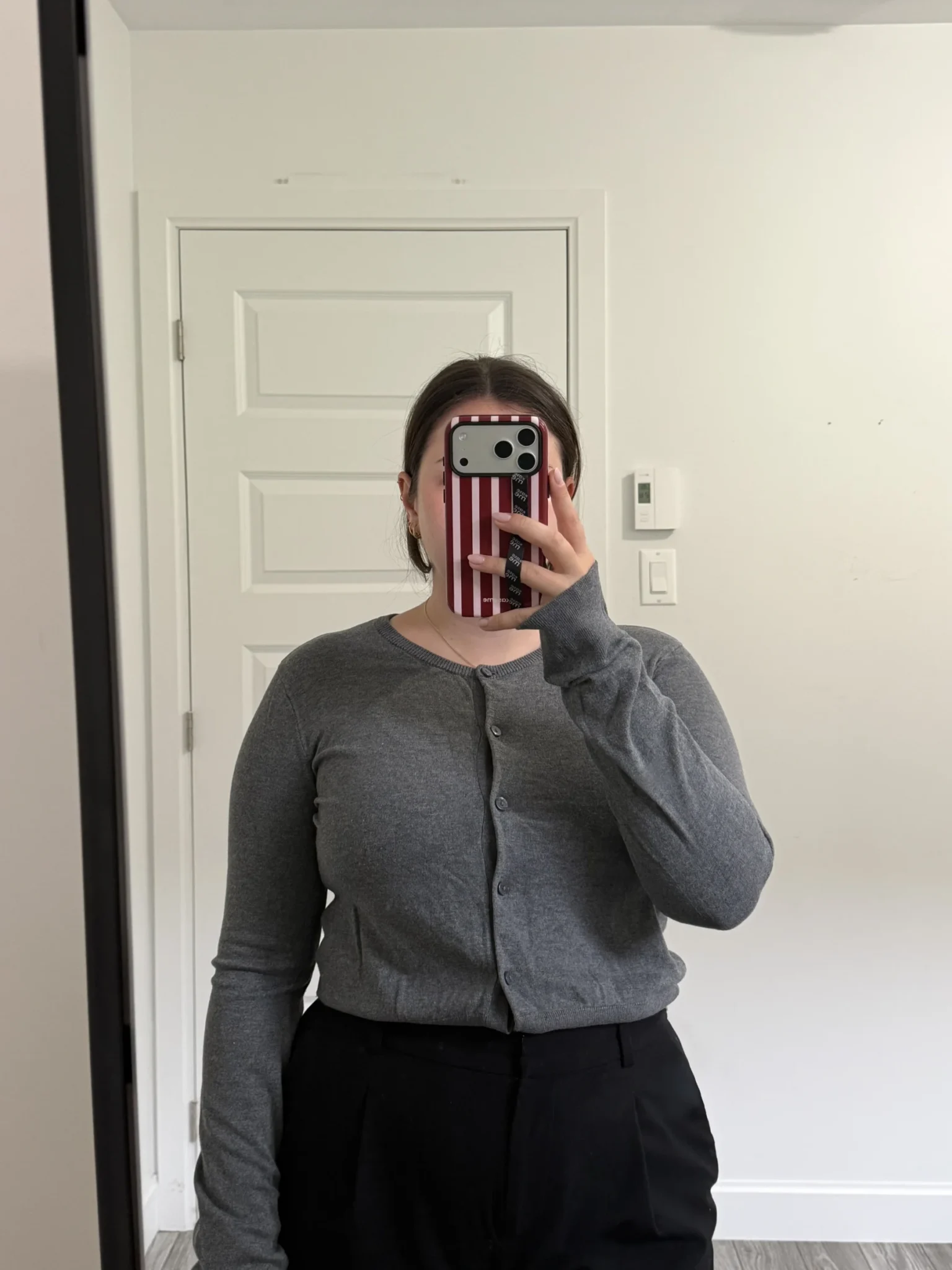 Featured image for Lightweight H&M cardigan
