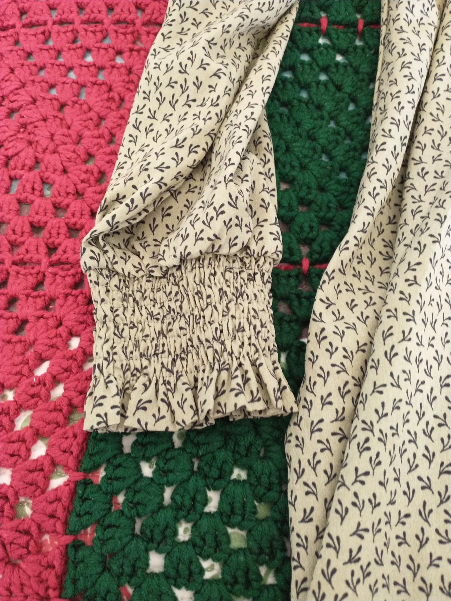 Image for Robe fleurie verte à volants Womance