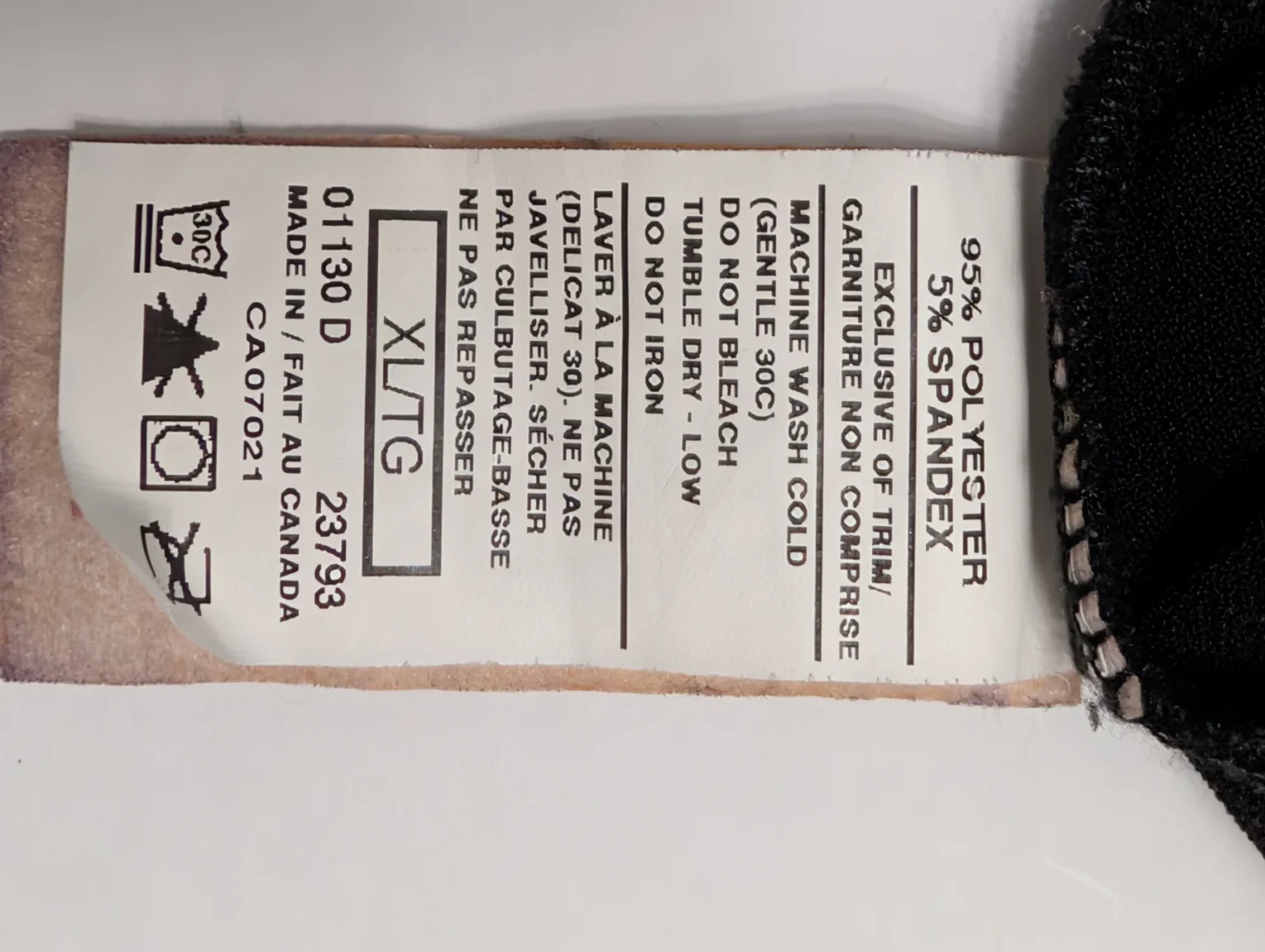 Image for One-piece noire à grand décolleté – Cappucino