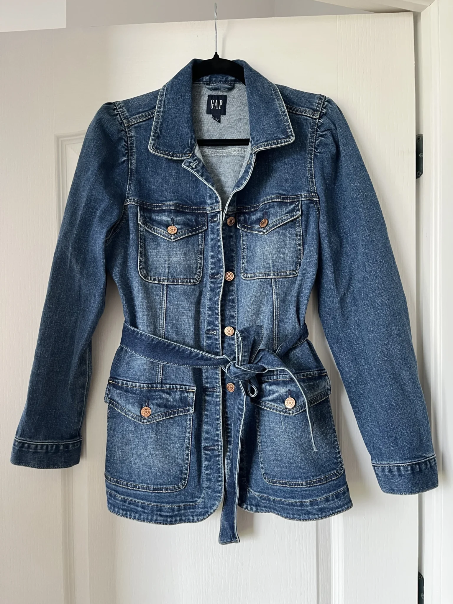 Featured image for Gap women's M denim jacket with gathered sleeves