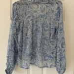 Thumbnail for Blouse légère Part Two