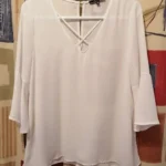 Featured thumbnail for Blouse avec manches 3/4
