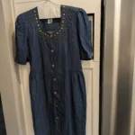 Featured thumbnail for Robe en jeans