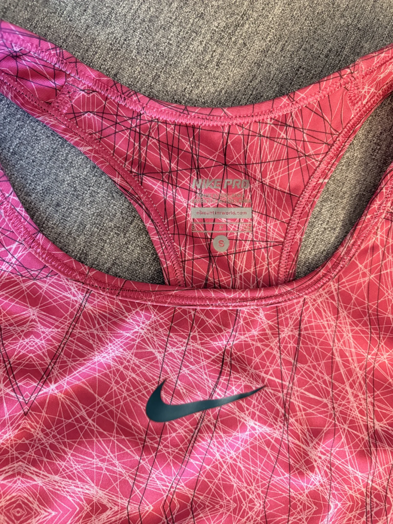 Image for Haut nike comme neuf
