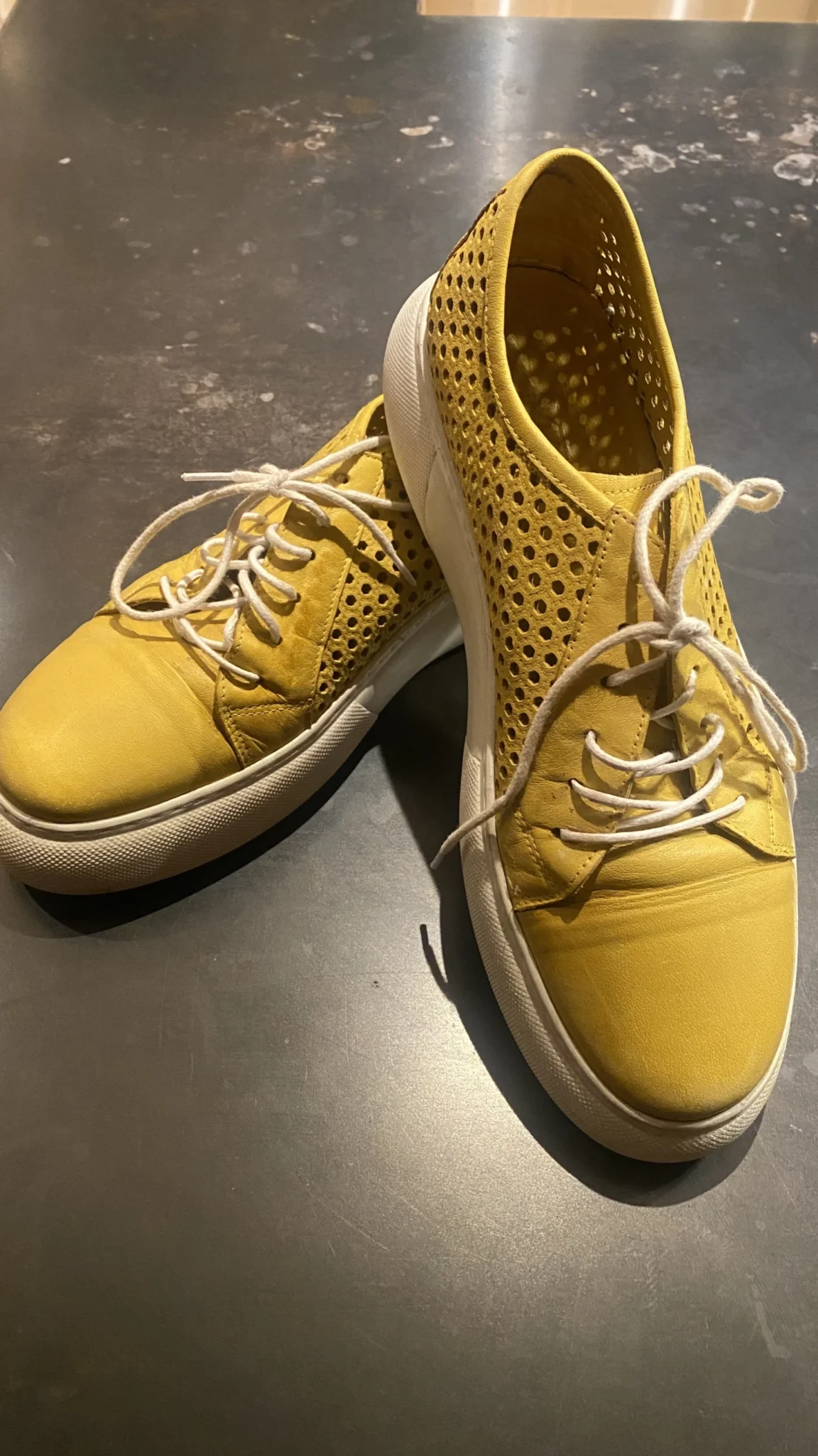 Featured image for Chaussures 100 % cuir à lacets - Taille 40