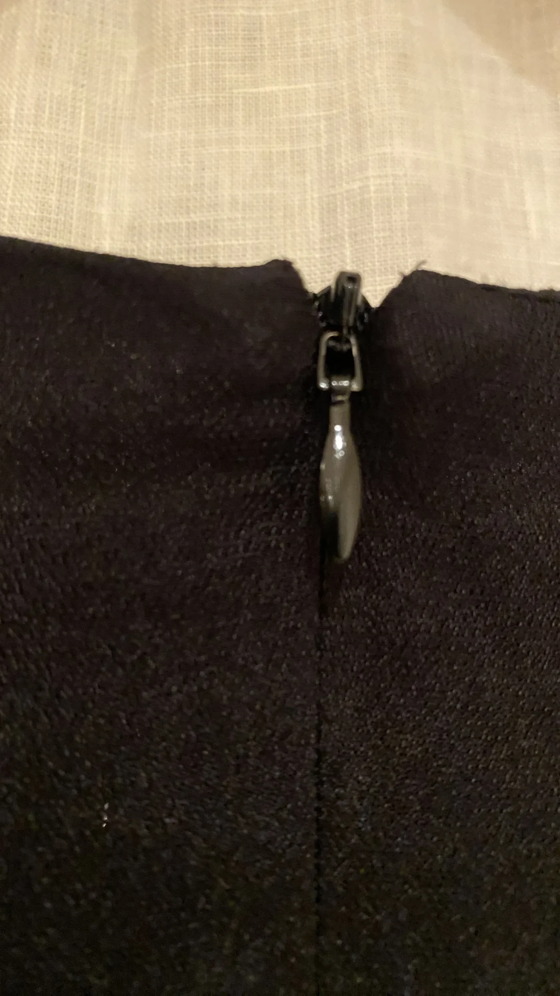 Image for Robe à broderies et sequins Yumi - Taille 10