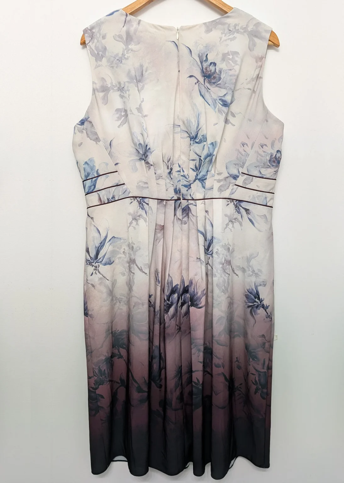 Image for Robe fleurie Phase Eight (avec étiquette)