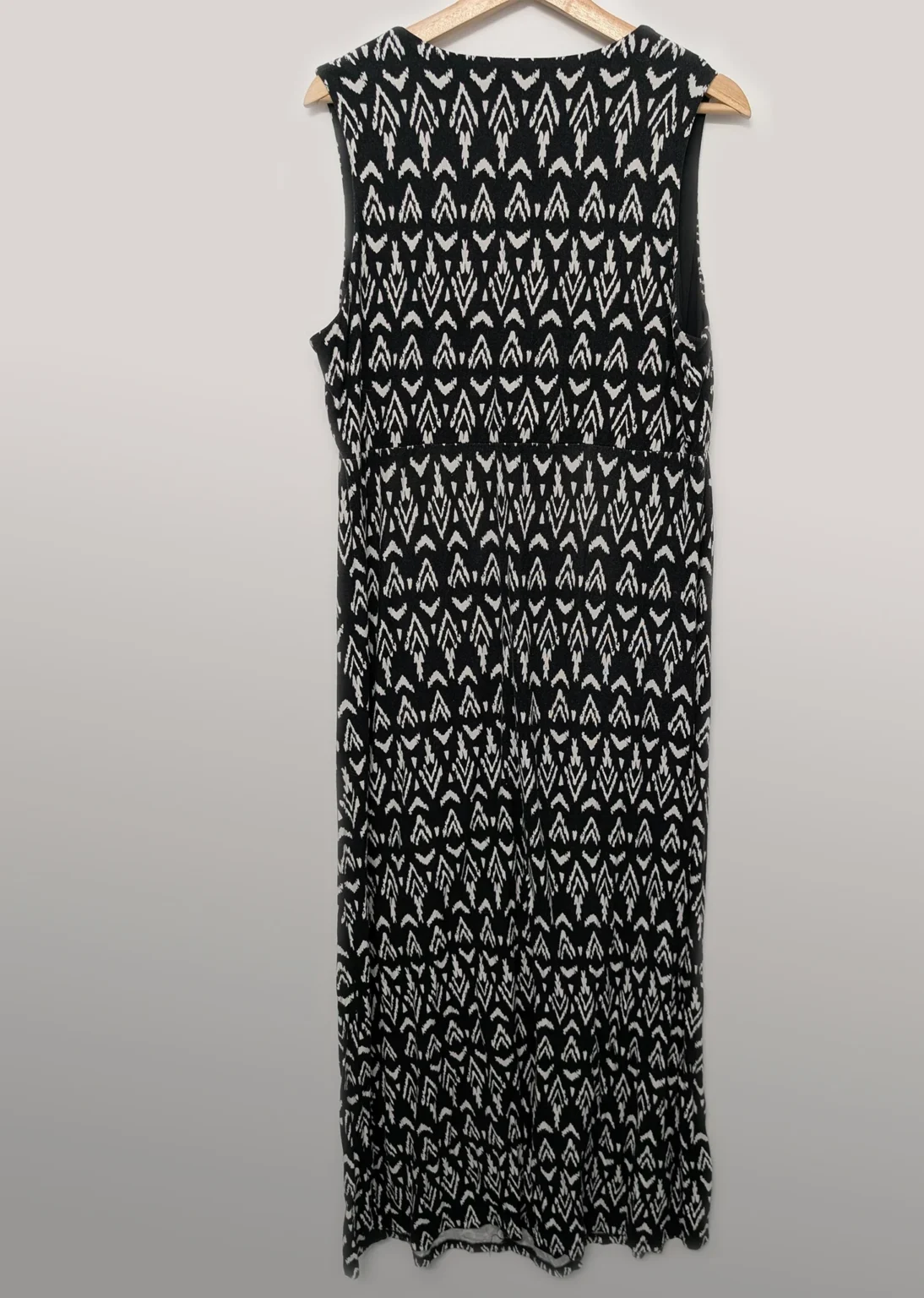 Image for Robe longue décolletée – Mario Serrani