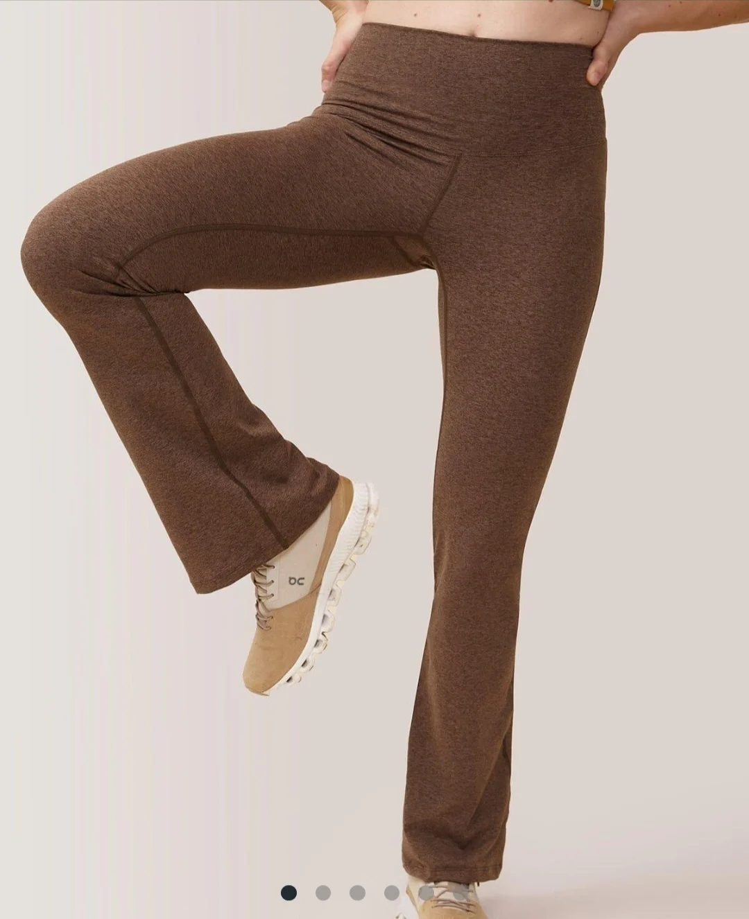 Legging jambe évasée Rose Boréal Rose buddha seconde main