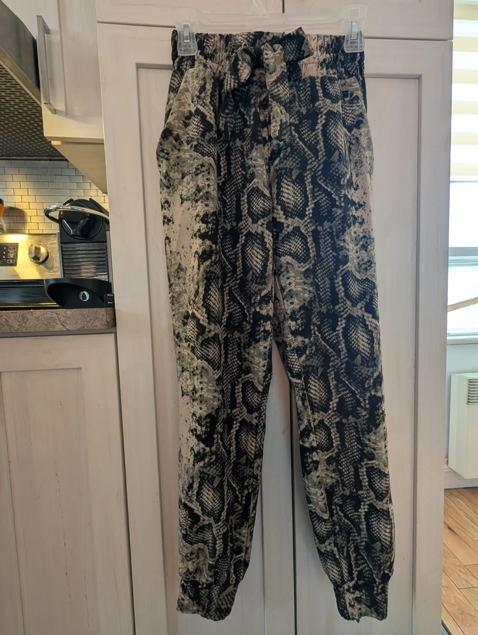 Featured image for Pantalon à jambe bouffantes