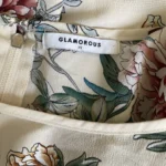 Thumbnail for Robe d’été fleurie crème