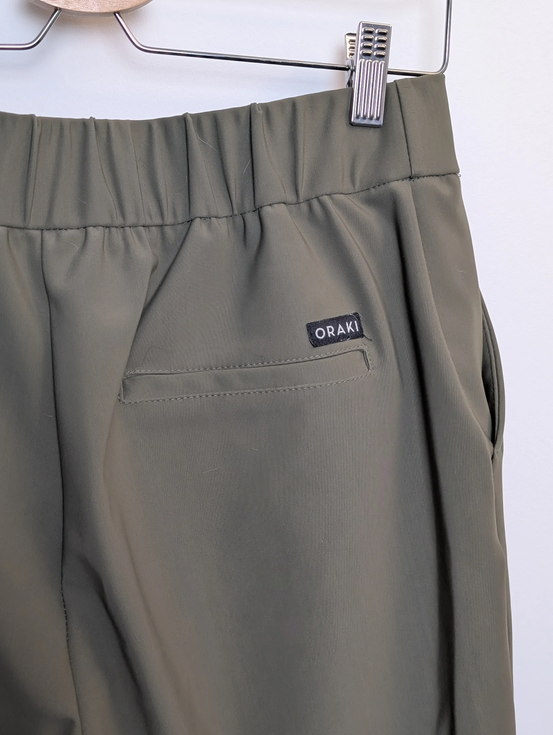 💚 Pantalon Oraki Ecoversa Oraki seconde main